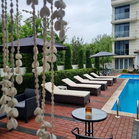 New House Kobuleti Hotel Exterior photo