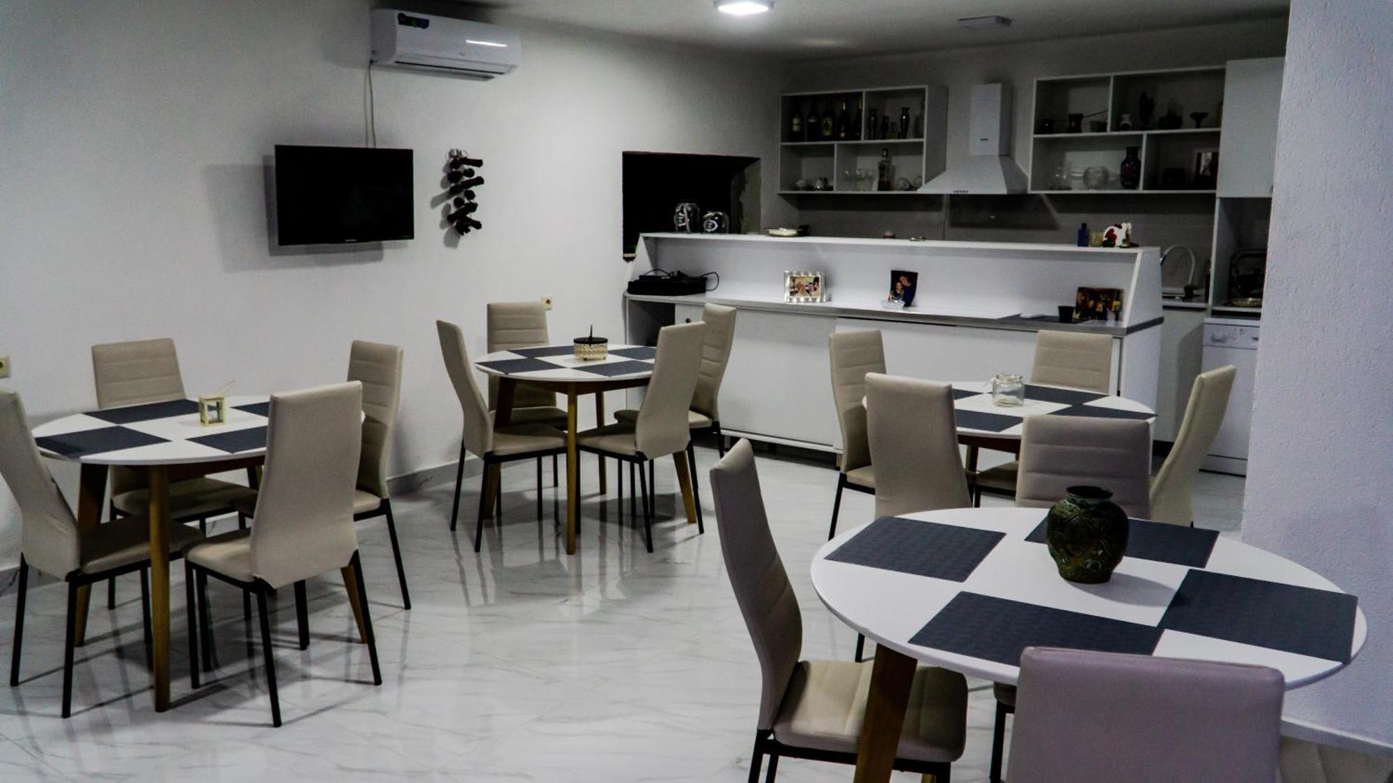 New House Kobuleti Hotel Exterior photo