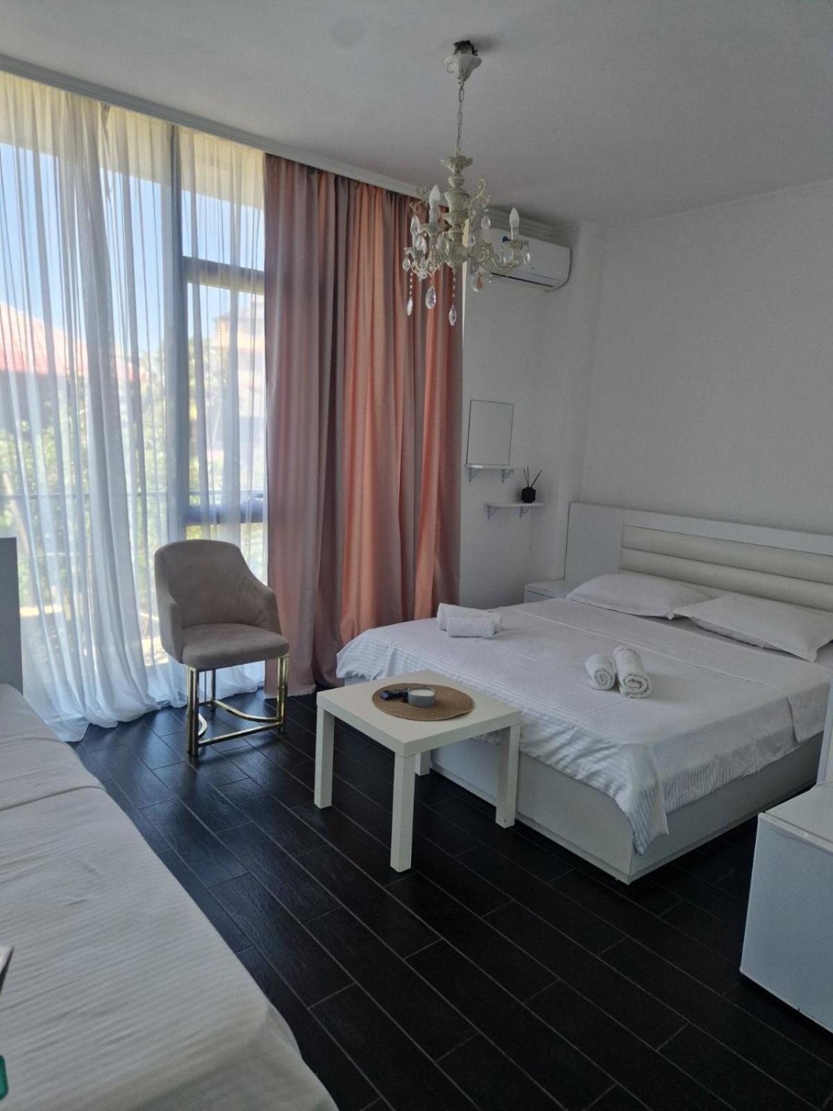 New House Kobuleti Hotel Exterior photo